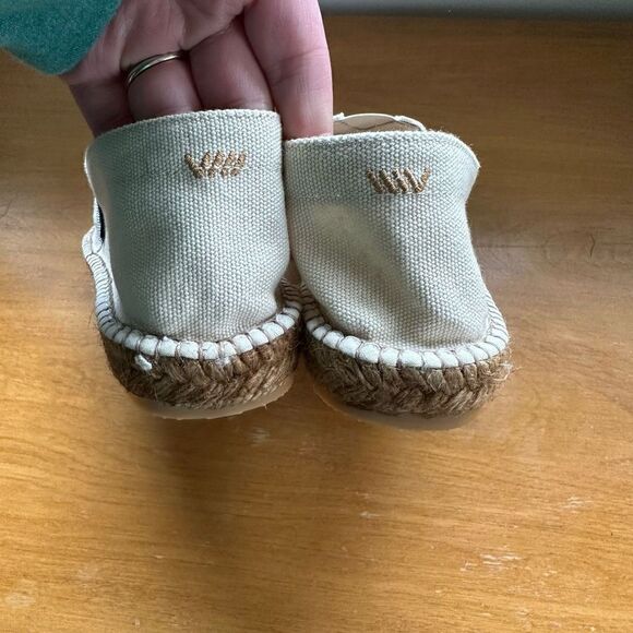 Viscata Barcelona Barceloneta Canvas Cream/Off White Espadrille Closer Toe Flat - Picture 6 of 13